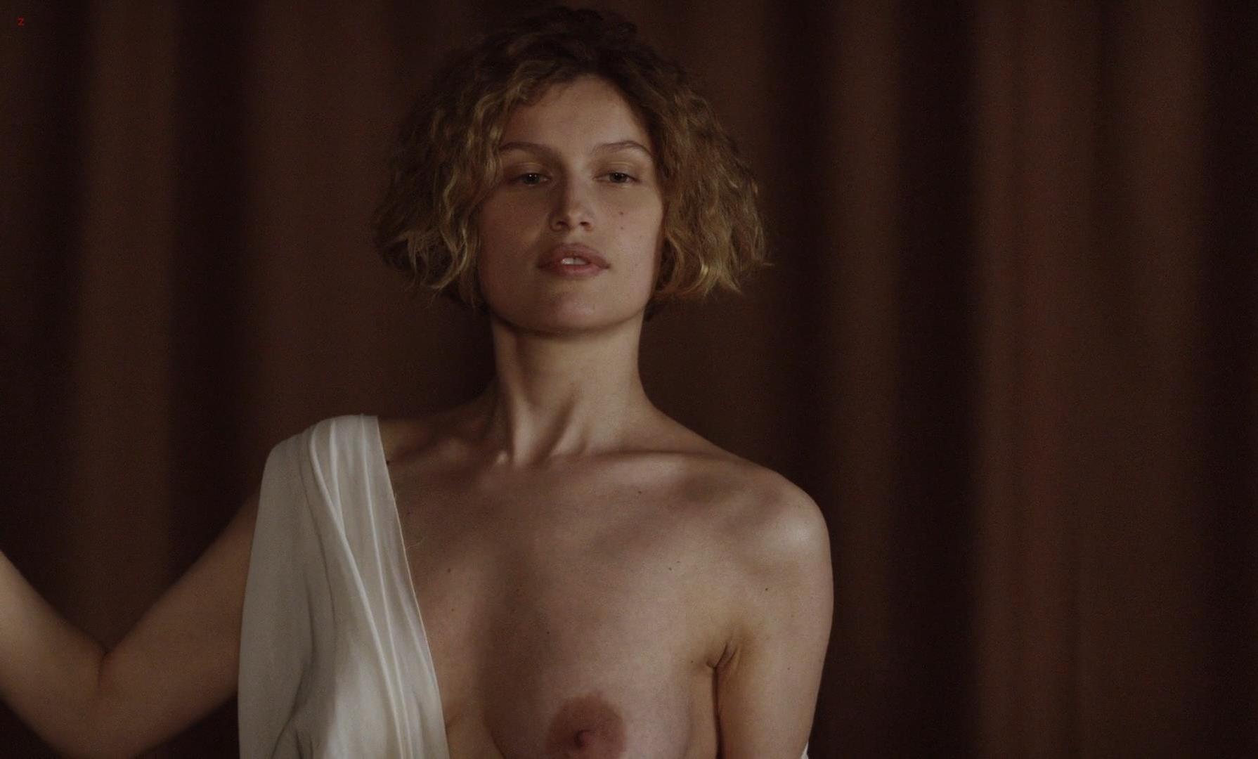 Laetitia casta nude scene born image