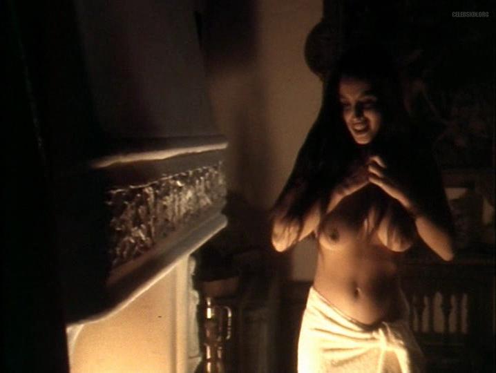 Nude Video Celebs Ana Alvarez Nude Aqui Huele A Muerto 1989