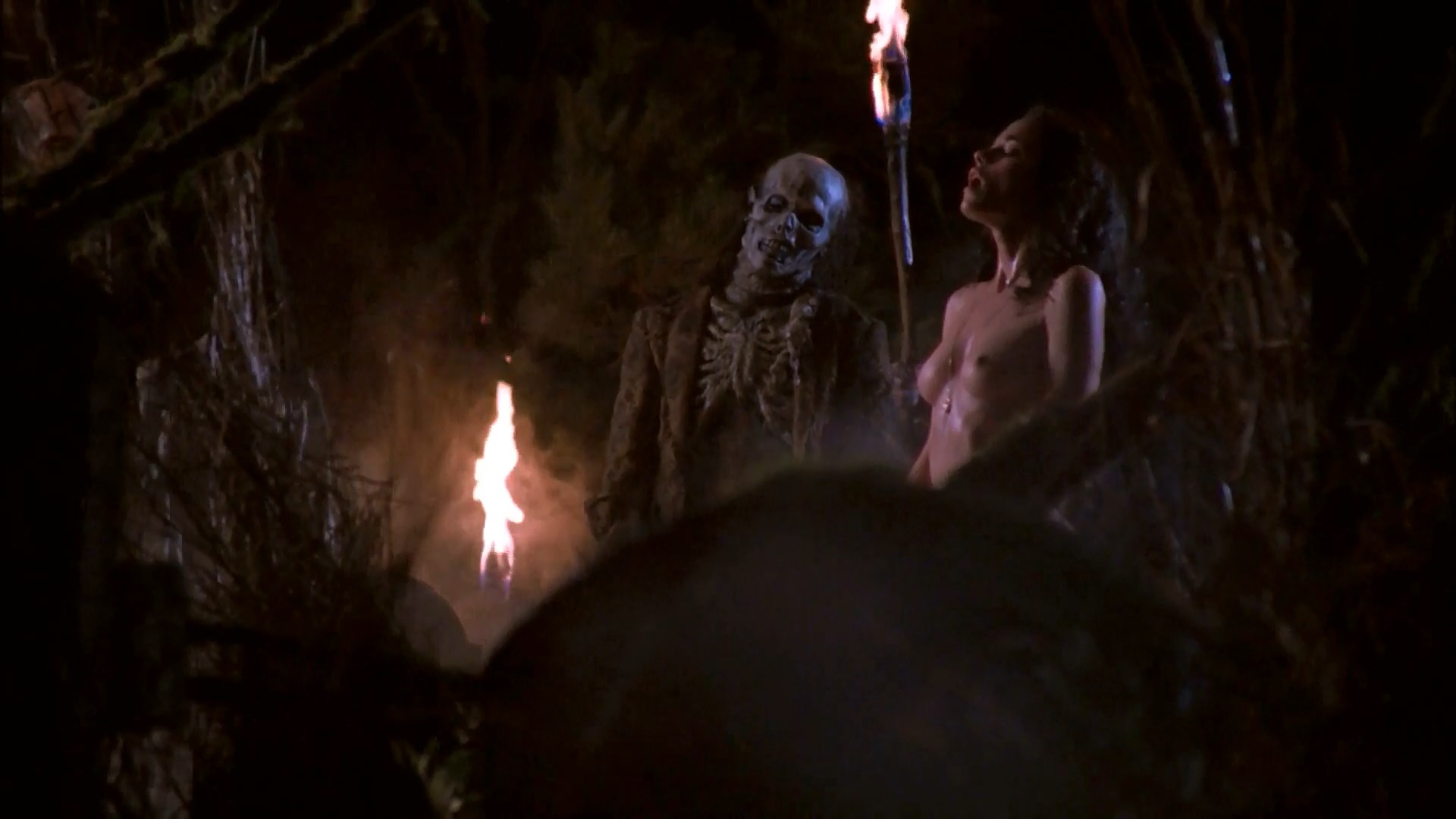 Nude Video Celebs Leela Savasta Nude Masters Of Horror S01e12 2006