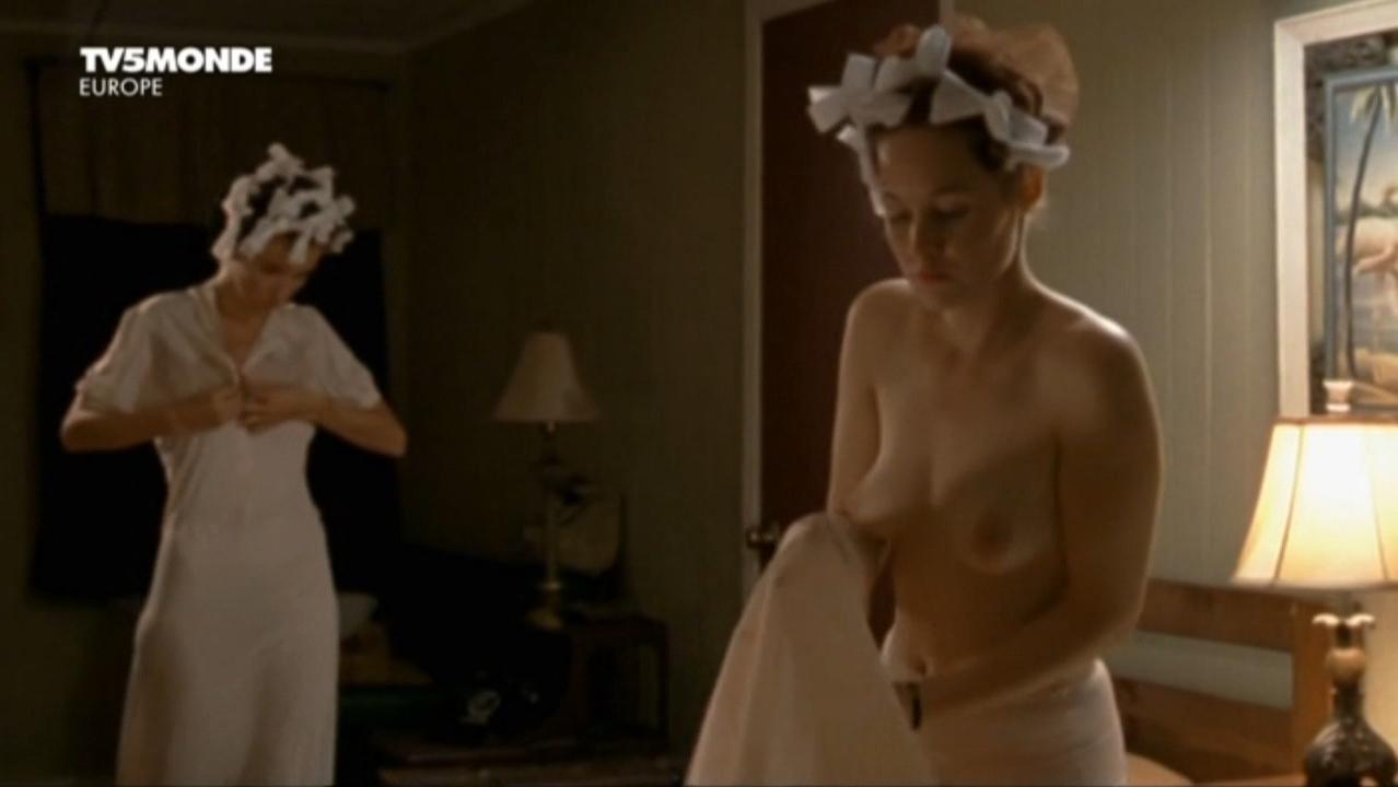 Nude Video Celebs Adelaide Leroux Nude Cigarettes Et