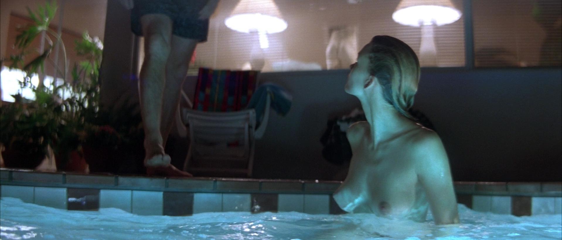 Nude Video Celebs Natasha Henstridge Nude Species 1995