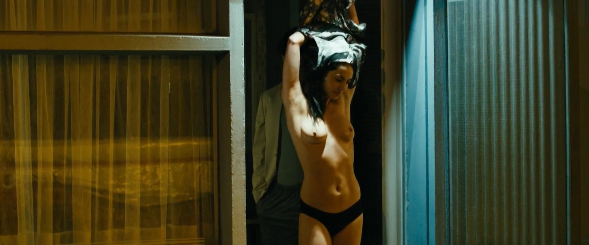 Violetta Schurawlow nude - Halbe Bruder (2015)