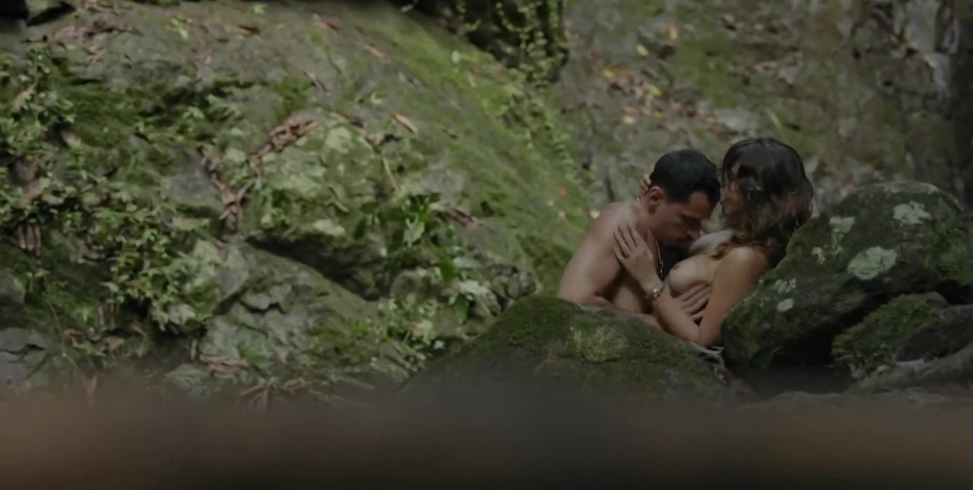 Isadora Moya nude - Antes que cante el gallo (2016)