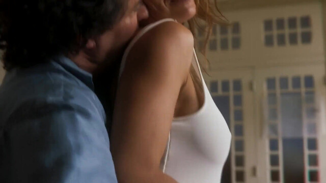 Teresa Tavares sexy - O Arquiteto s01e01,e02 (2025)