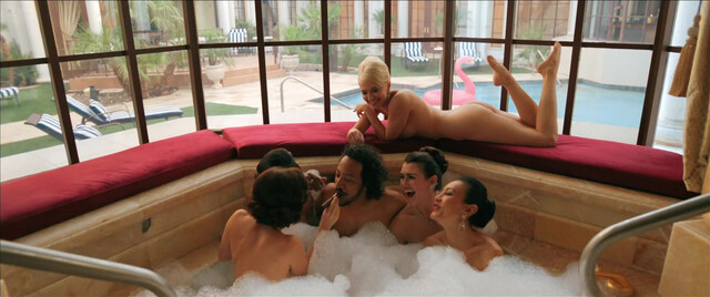 Max Reeves nude, etc - Pluribus s01e06 (2025)