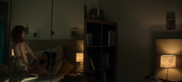 Maria Vazquez nude - Santo s01e04 (2022)