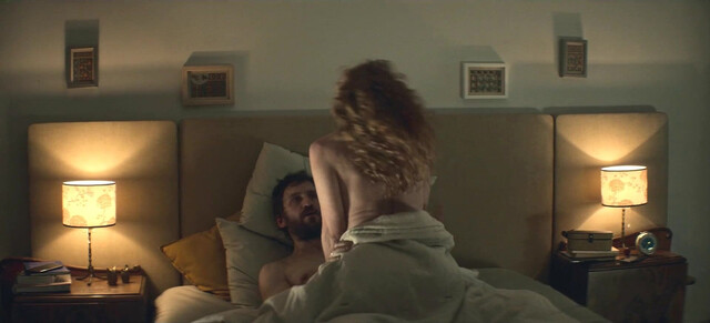 Maria Vazquez nude - Santo s01e04 (2022)