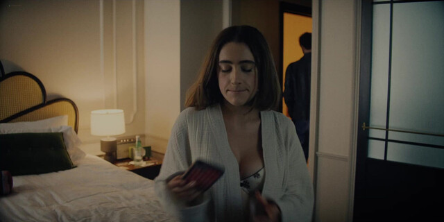 Rachel Sennott sexy, Odessa A’zion sexy, etc - I Love LA s01e08 (2025)