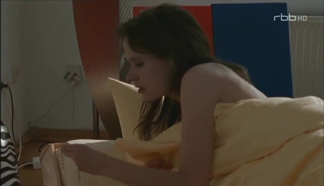 Regine Leonhardt nude - Polizeiruf 110 s26e09 (1997)