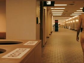 Karolina Wydra nude - Pluribus s01e02 (2025)