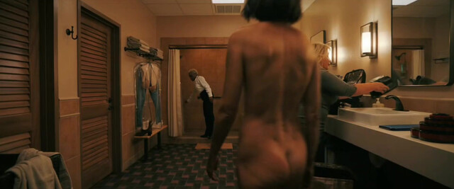 Karolina Wydra nude - Pluribus s01e02 (2025)