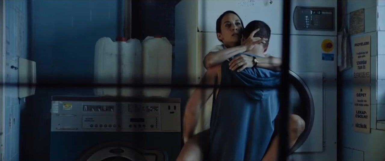 Orsolya Torok-Illyes sexy - Toxikoma (2021)