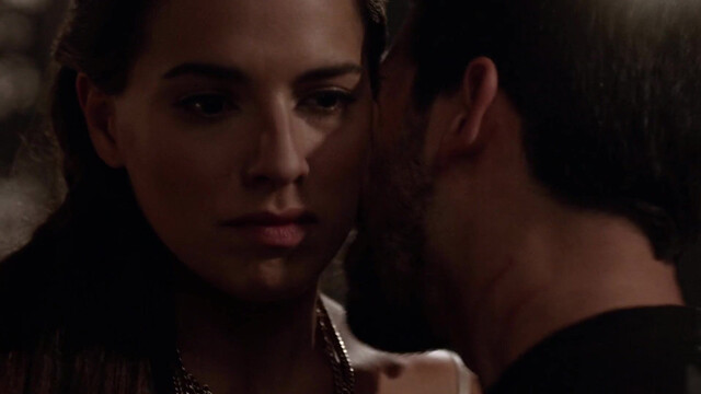 Melia Kreiling sexy - Tyrant s02e06, s03e05 (2015–2016)