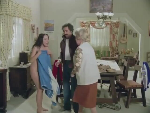 Claudia Guzman nude - Burdel (1982)