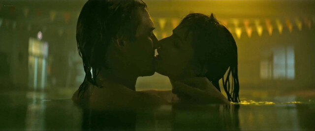 Ashleigh Cummings sexy, Cori Delahaunty nude, Mia Artemis nude, Josephine Blazier sexy - Run s01e01-06 (2026)