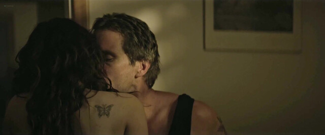 Ashleigh Cummings sexy, Cori Delahaunty nude, Mia Artemis nude, Josephine Blazier sexy - Run s01e01-06 (2026)