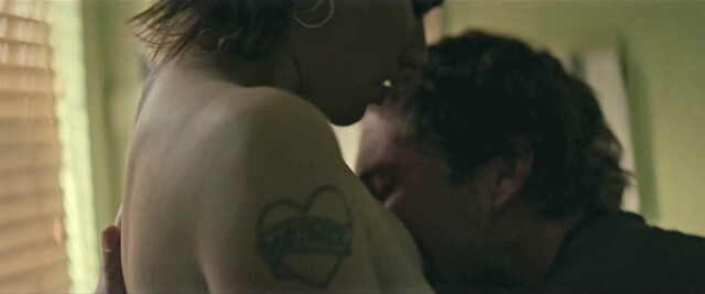 Ashleigh Cummings sexy, Cori Delahaunty nude, Mia Artemis nude, Josephine Blazier sexy - Run s01e01-06 (2026)