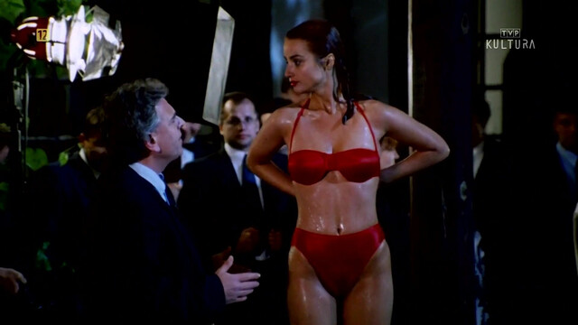 Gabriela Kownacka nude, Joanna Brodzik nude, Malgorzata Gudejko nude - Dzieci i ryby (1996)