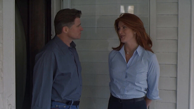 Angie Everhart nude - The Substitute 4: Failure Is Not an Option (2001)