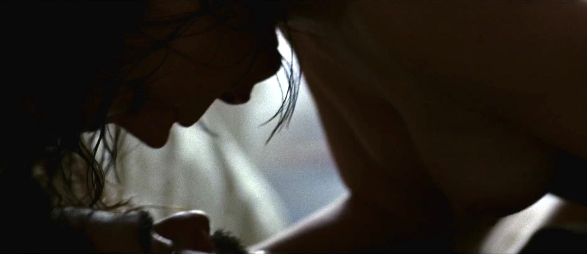 Alessandra Negrini nude - The Silver Cliff (O Abismo Prateado) (2011)