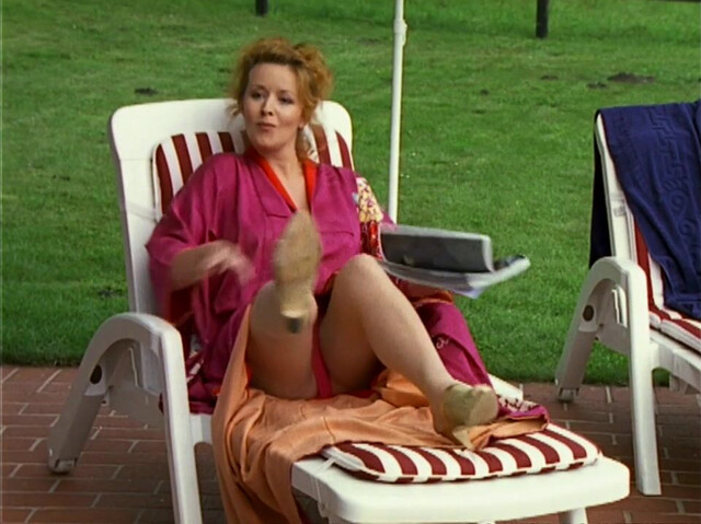 Petra Morze sexy - Mein Opa und die 13 Stuhle (1997)