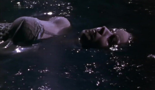 Petra Morze nude - Stille Wasser (1997)