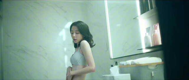 Yu-Wei Shao sexy - Lost in Perfection (2023)