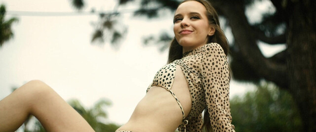 Mia Moore nude, Rebecca Stoughton sexy, Iryna Kudashova sexy, Joelle Faden sexy - Pretty Miss Lolly (2025)