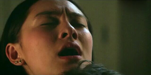 Lola Tung sexy - The Summer I Turned Pretty s03e05 (2025)