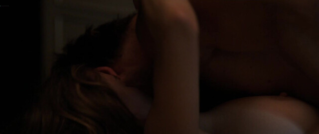 Sydney Sweeney nude, Amanda Seyfried sexy - The Housemaid (2025)