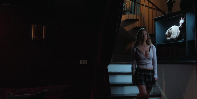 Sydney Sweeney nude, Amanda Seyfried sexy - The Housemaid (2025)