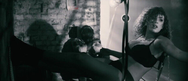 Leila Lowfire nude - Time Is Up (2018)