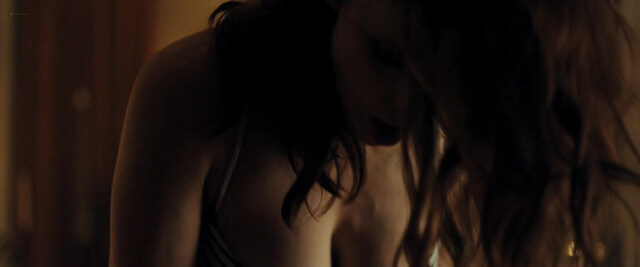 Kate Mara sexy - The Dutchman (2025)