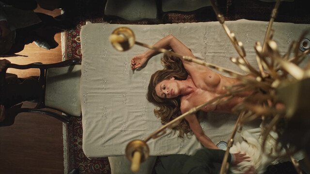 Grazi Massafera nude, Rita Pereira nude, Catharina Caiado nude, Erika Januza nude - Dona Beja  s01e01-05 (2026)