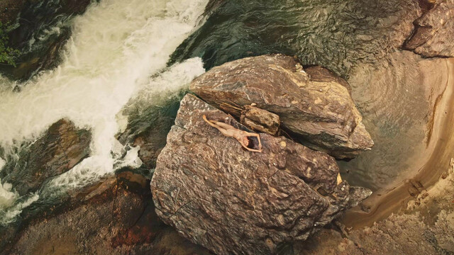 Grazi Massafera nude, Rita Pereira nude, Catharina Caiado nude, Erika Januza nude - Dona Beja  s01e01-05 (2026)