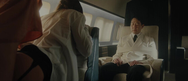 Lux Pascal sexy, Laura Dreyfuss nude - The Beauty s01e06 (2026)