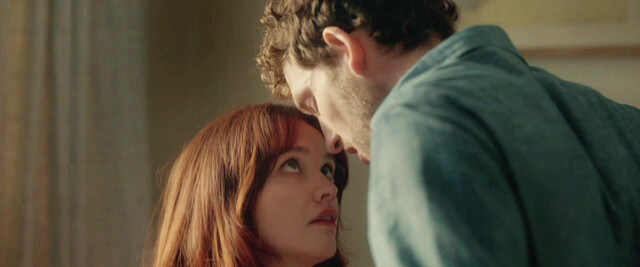 Robin Wright sexy, Olivia Cooke sexy - The Girlfriend s01e01 (2025)