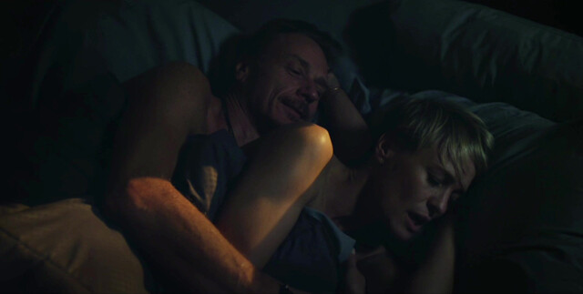Robin Wright sexy - House of cards s01e06, e10 (2013)