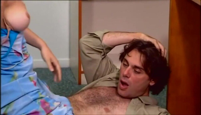 Dora Chrysikou nude - Paichnidia stin Edem (2002)