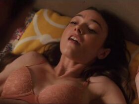 Lily McInerny sexy - Tell Me Lies s01e10 (2022)