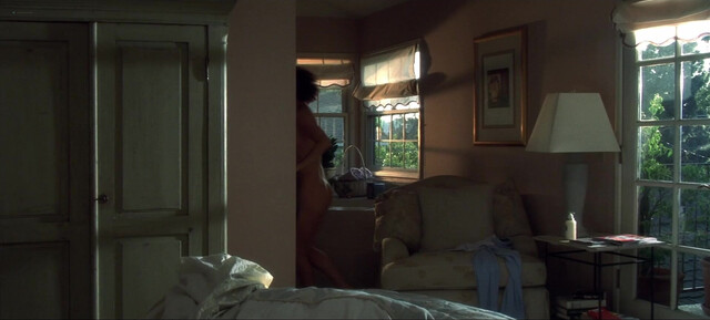 Mary Steenburgen nude - Life as a House (2001)