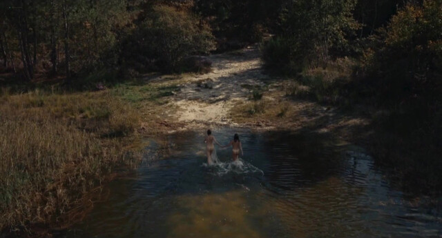 Vicky Krieps nude, Monia Chokri nude, Tallulah Cassavetti sexy - Love Me Tender (2025)