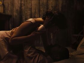 Hailee Steinfeld sexy - Sinners (2025)