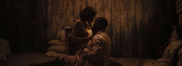 Hailee Steinfeld sexy - Sinners (2025)