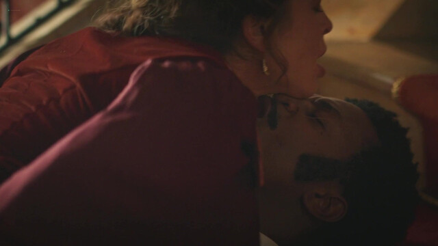 Grazi Massafera nude, Danielle Olimpia sexy, Deborah Evelyn sexy - Dona Beja s01e31-35 (2026)