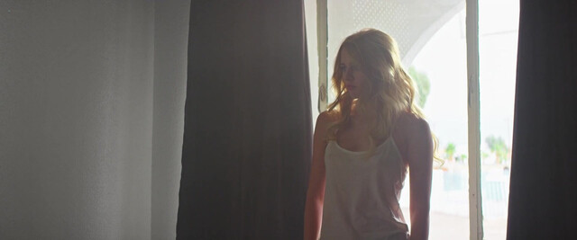 Alena Savostikova nude - Cool Hair (2017) #2