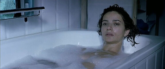 Laura Morante nude, Nicoletta Romanoff sexy, Monica Bellucci sexy - Remember Me, My Love (2003)