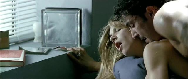 Laura Morante nude, Nicoletta Romanoff sexy, Monica Bellucci sexy - Remember Me, My Love (2003)