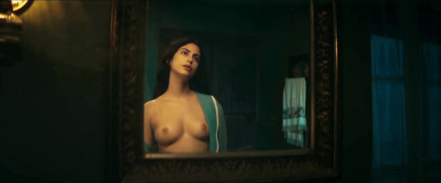 Fotini Peluso nude - The Great Chimera s01e04 (2026)