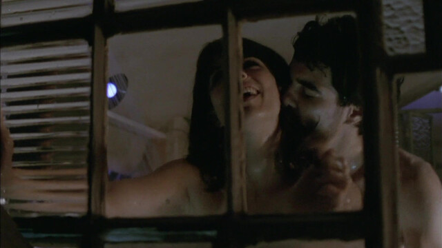 Maria Ribeiro nude, Luz Cipriota nude - Love Stories Only Last 90 Minutes (2009)